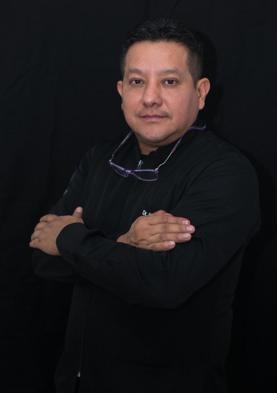 Dr. Alejandro Rosas